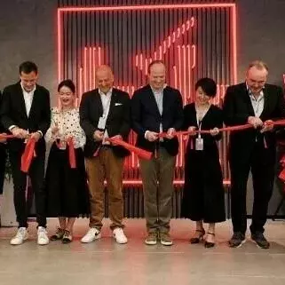 A gyártási helyszínekhez való távolság csökkentése érdekében a KiK 2022-ben beszerzési irodákat nyit Bangladesben, Törökországban és Kínában 